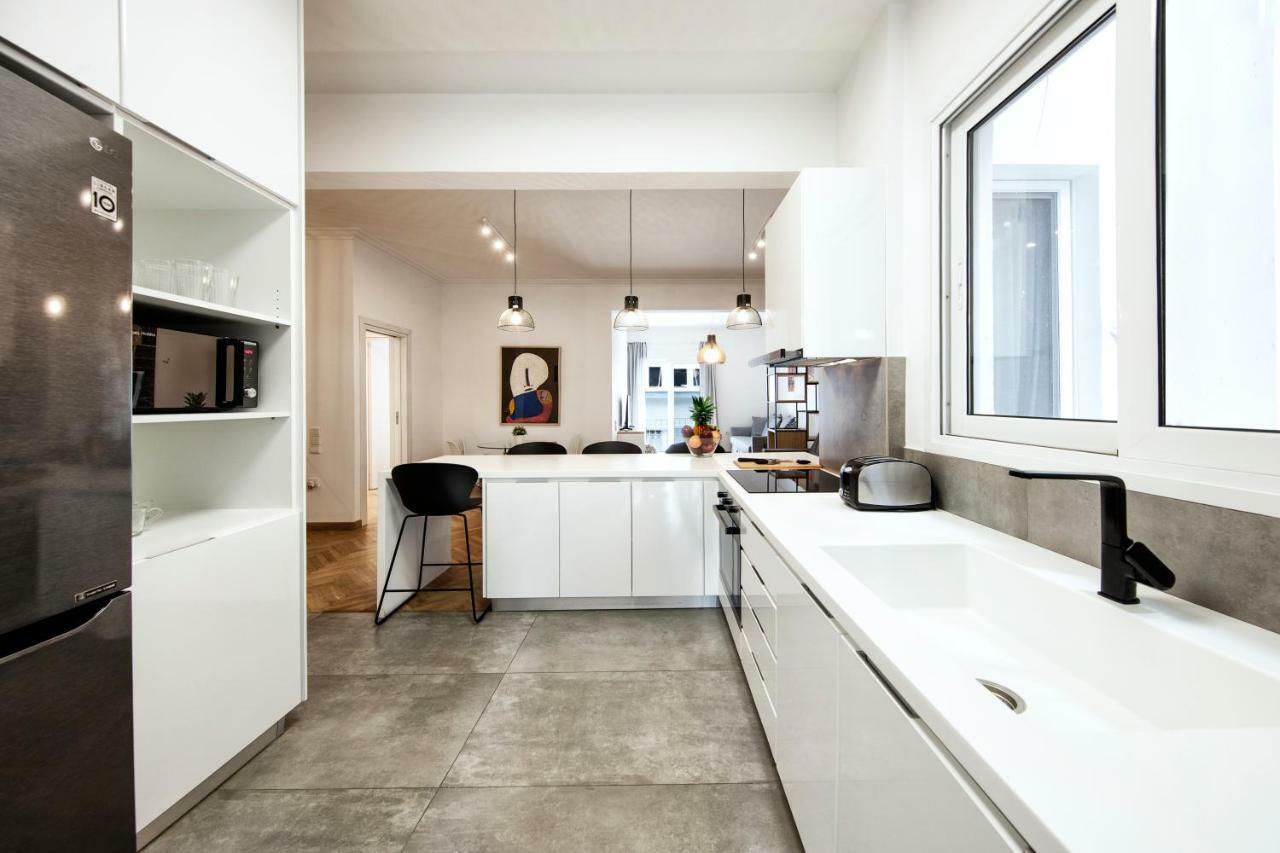 Kolonaki Square Executive Apartment Афины Экстерьер фото